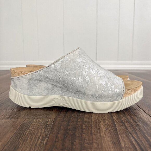 Fly London Wigg Wedge Sandal Leather Slip On Metallic US Size 7-7.5 EU 38 Silver - Picture 13 of 13